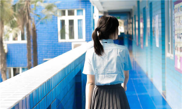 前郭如何找到一个可以帮助我生孩子的女人？